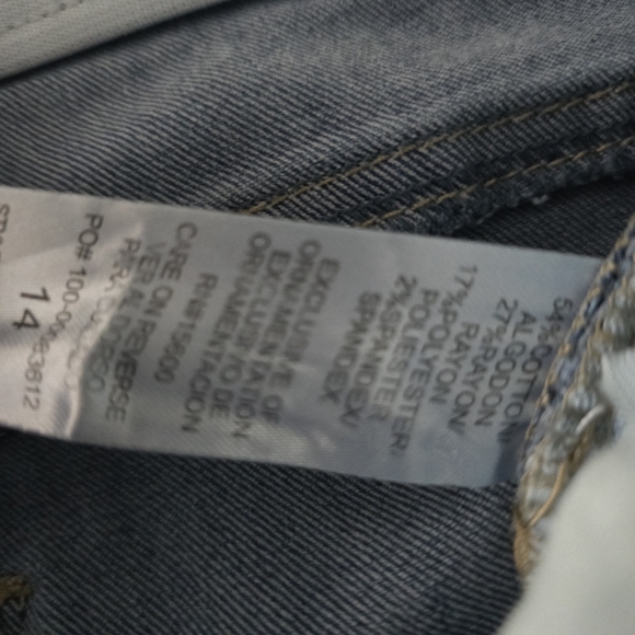 Democracy "Ab" Technology Denim Shorts Size 14 - Picture 4 of 4